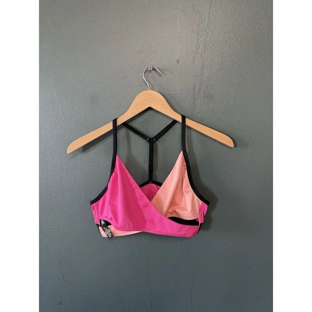 Pink by Victoria Secret Sport Womens Pink Sports Bra Size Medium